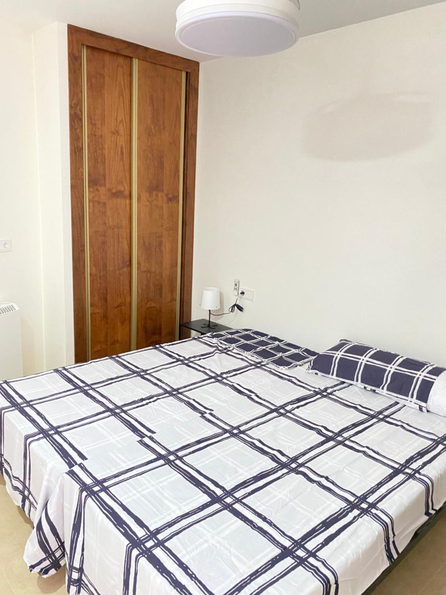 Apartamentos Penaflor 瓜迪克斯 外观 照片