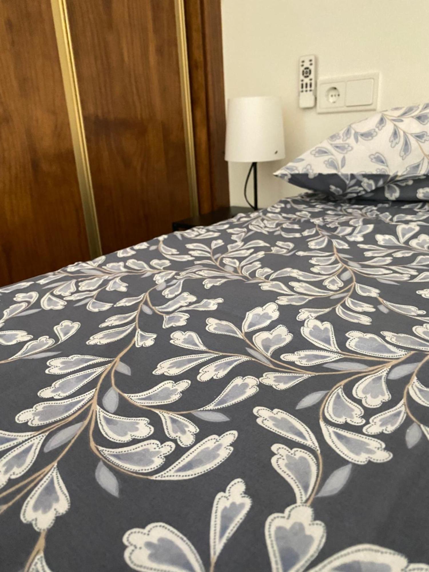 Apartamentos Penaflor 瓜迪克斯 外观 照片